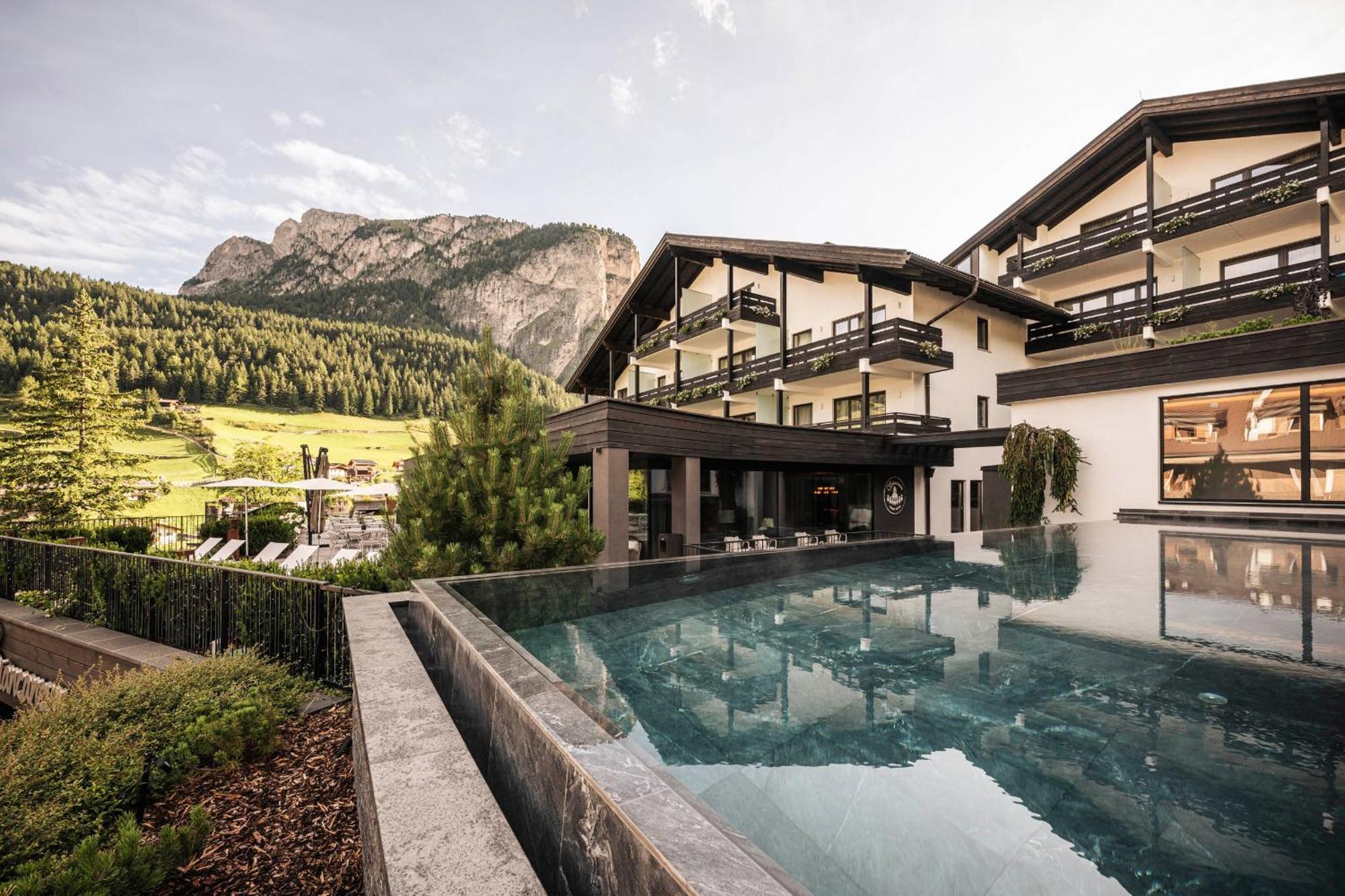 Biancaneve Family Hotel Selva di Val Gardena Ngoại thất bức ảnh